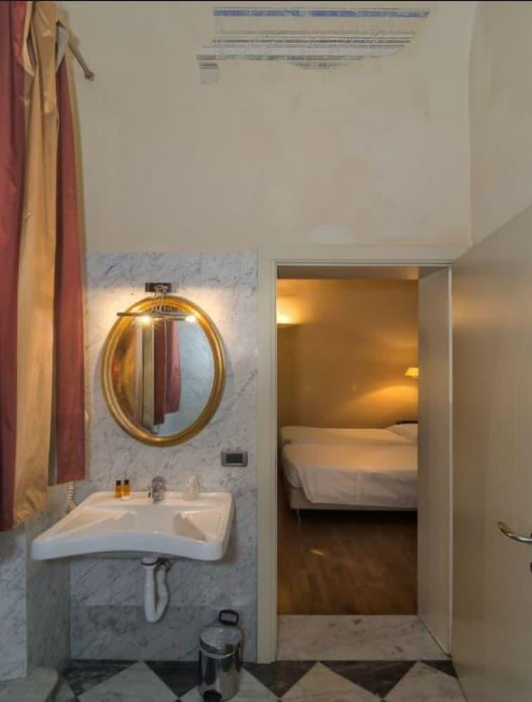 Hotel Novecento Pisa Exterior foto